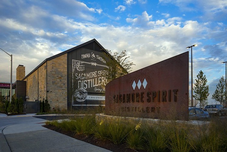 標識設計公司是怎么設計復古標識牌的？